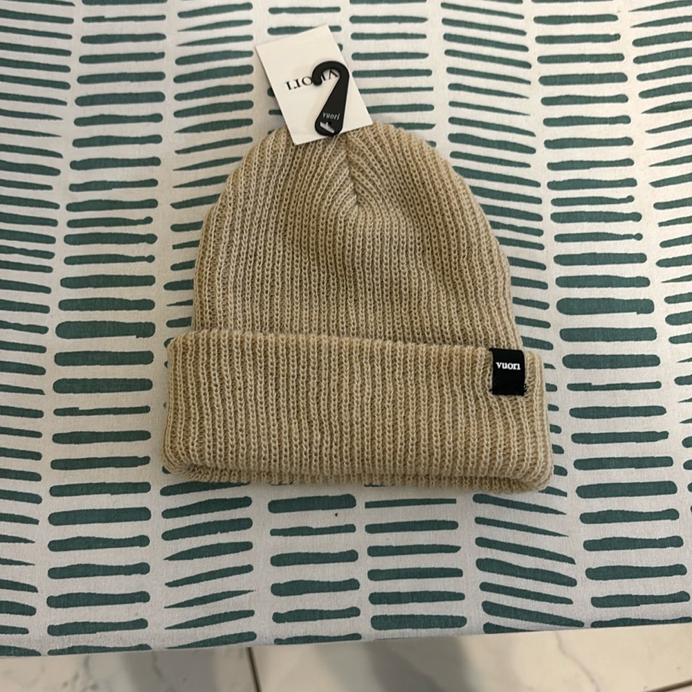 Vuori California beanie